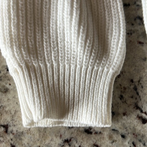 New - Bar III Women's Cutout-Detail Turtleneck Sweater in Washed White - Picture 8 of 8